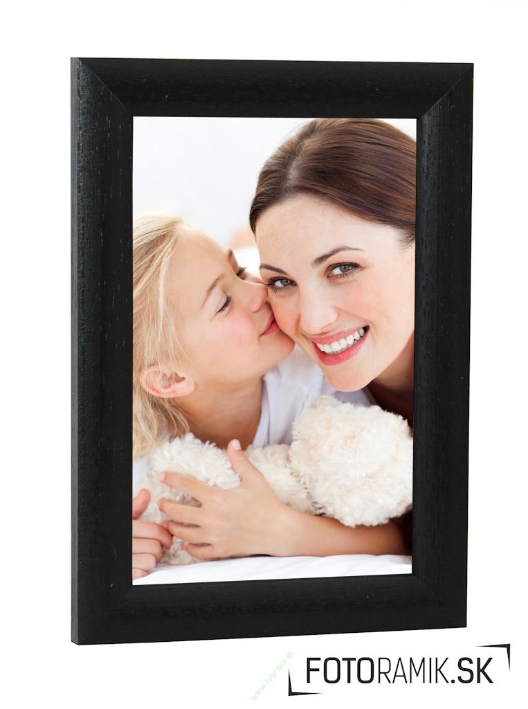 3922 332  vyr 330002 cierna a